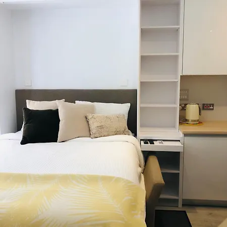 Cp High Floor Luxury Sleeps 3