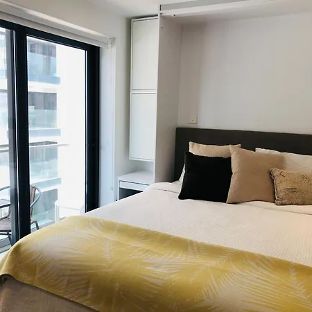 Cp High Floor Luxury Sleeps 3 Apartment Gibraltar