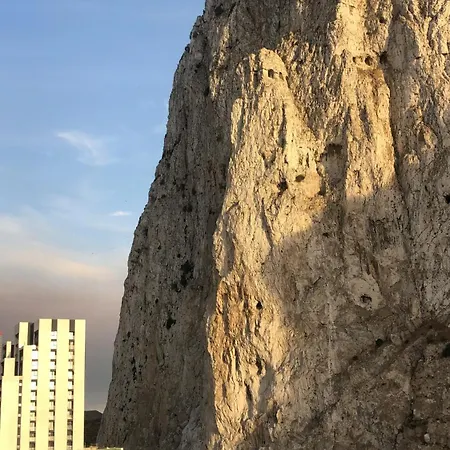 Apartment Cp High Floor Luxury Sleeps 3 Gibraltar